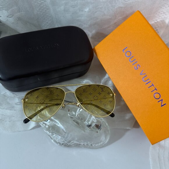 Louis Vuitton Brown and Gold Sunglasses main image 8
